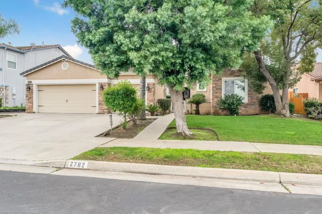 $605,000 | 2782 Poe Avenue, Clovis, CA 93611