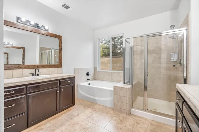 $605,000 | 2782 Poe Avenue, Clovis, CA 93611