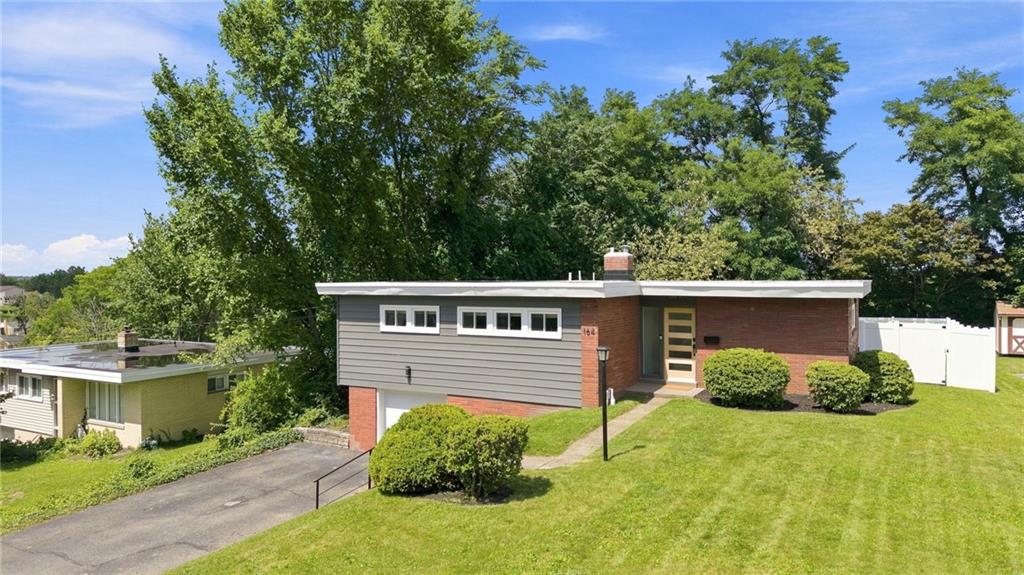 164 Gass Road Pittsburgh, PA 15229 - Photo 3 of 23 Gallery Image 3