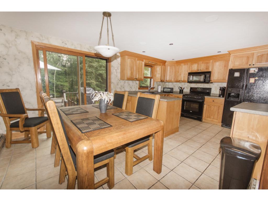 57 Royal Range Road Sandown, NH 03873 - Photo 8 of 30