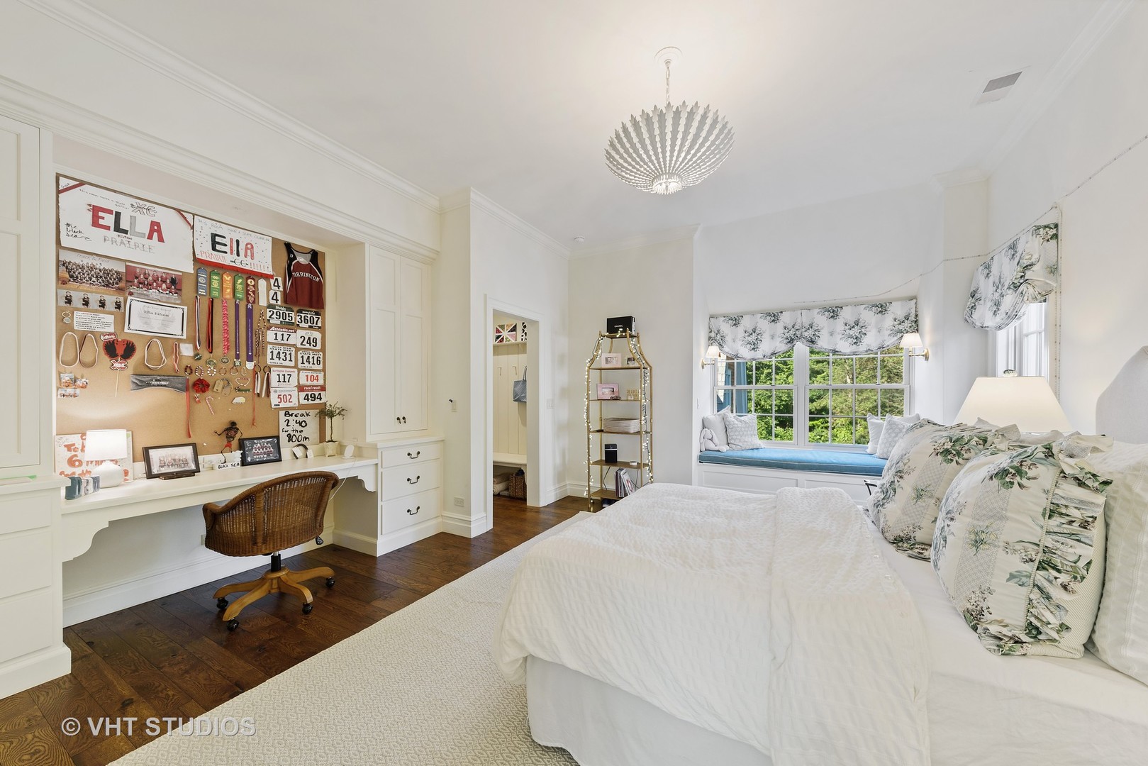 48 Brinker Road Barrington Hills, IL 60010 - Photo 63 of 108 a view of a livingroom with workspace and a window