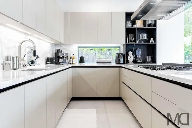 $34,000 | 1830 Northeast 193rd Street, Miami, FL 33179