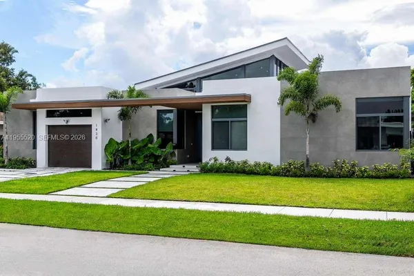 $32,500 | 1830 Northeast 193rd Street, Miami, FL 33179