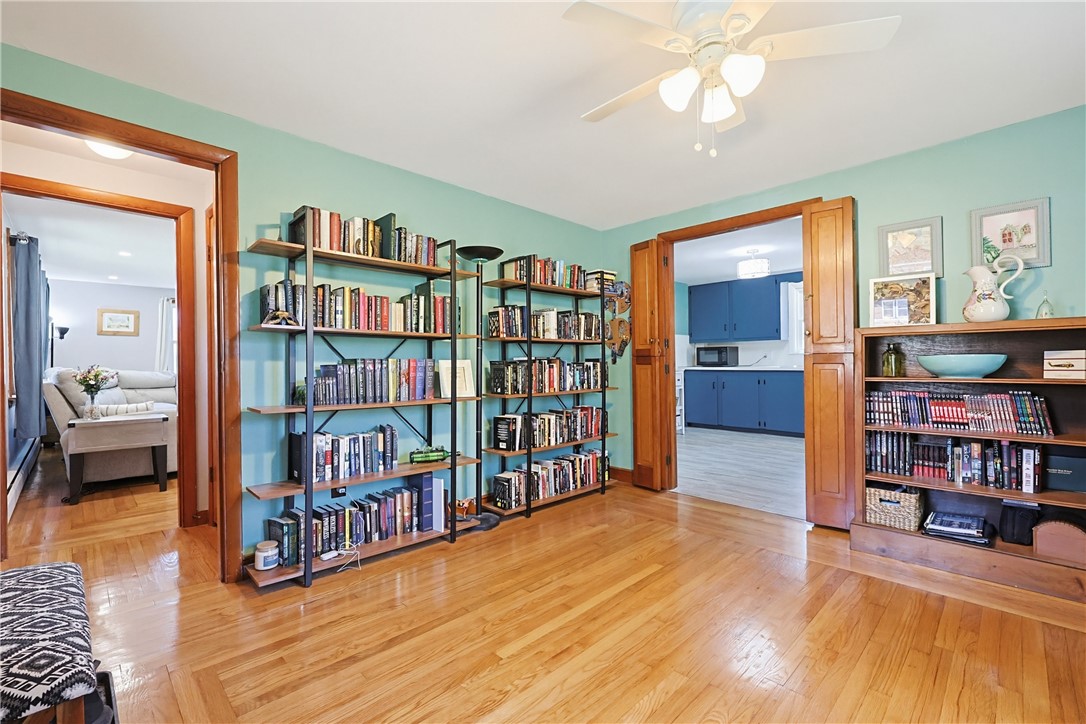 18 Adelaide Avenue Smithfield, RI 02917 - Photo 13 of 23