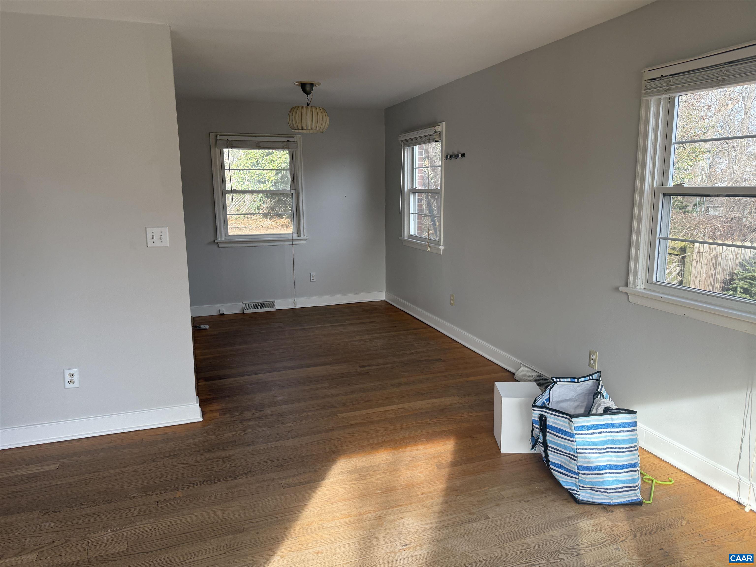 1244 Holmes Avenue Charlottesville, VA 22901 - Photo 4 of 15 Dining area