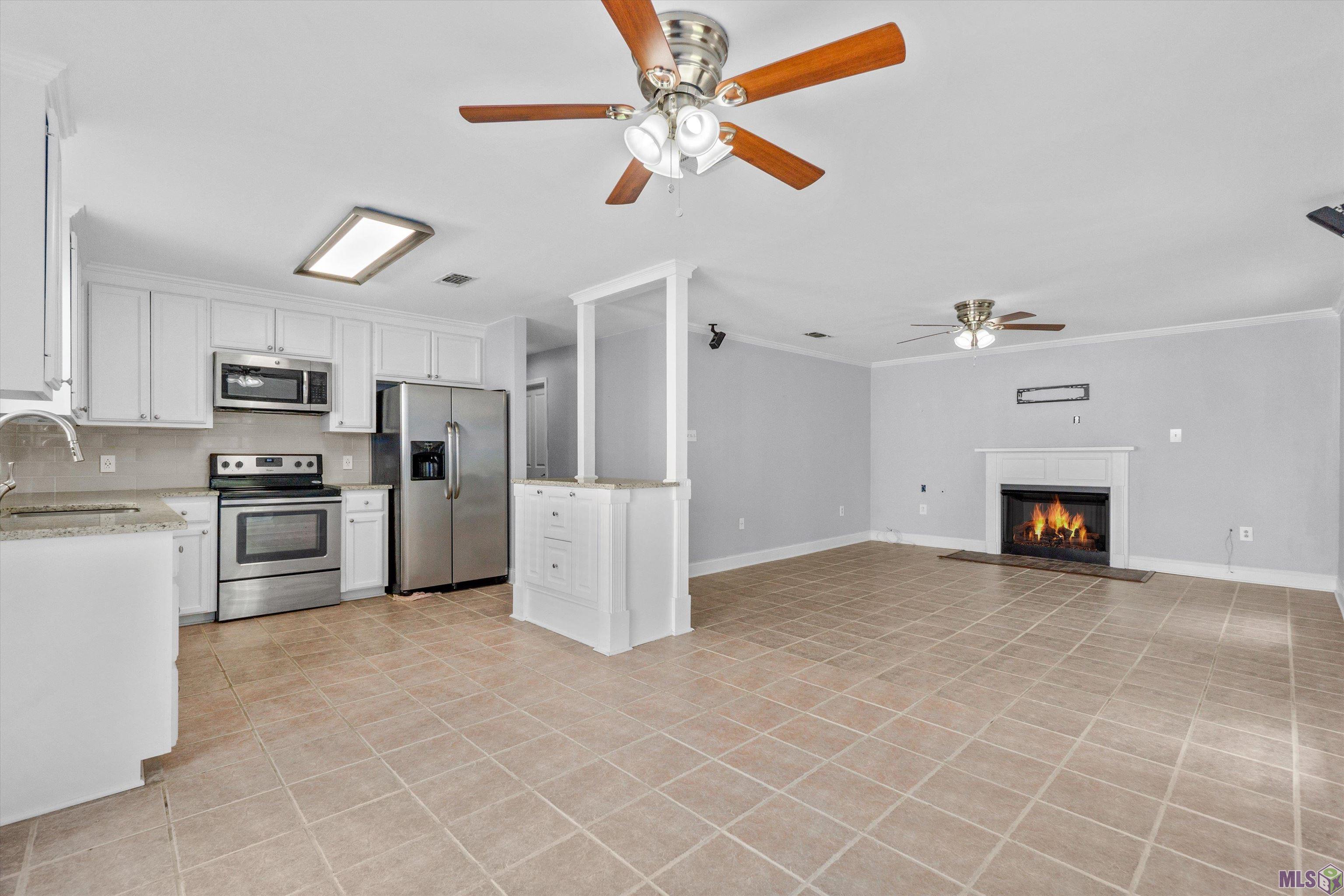 15434 Point Breton Avenue Baton Rouge, LA 70817 - Photo 3 of 14 Gallery Image 3