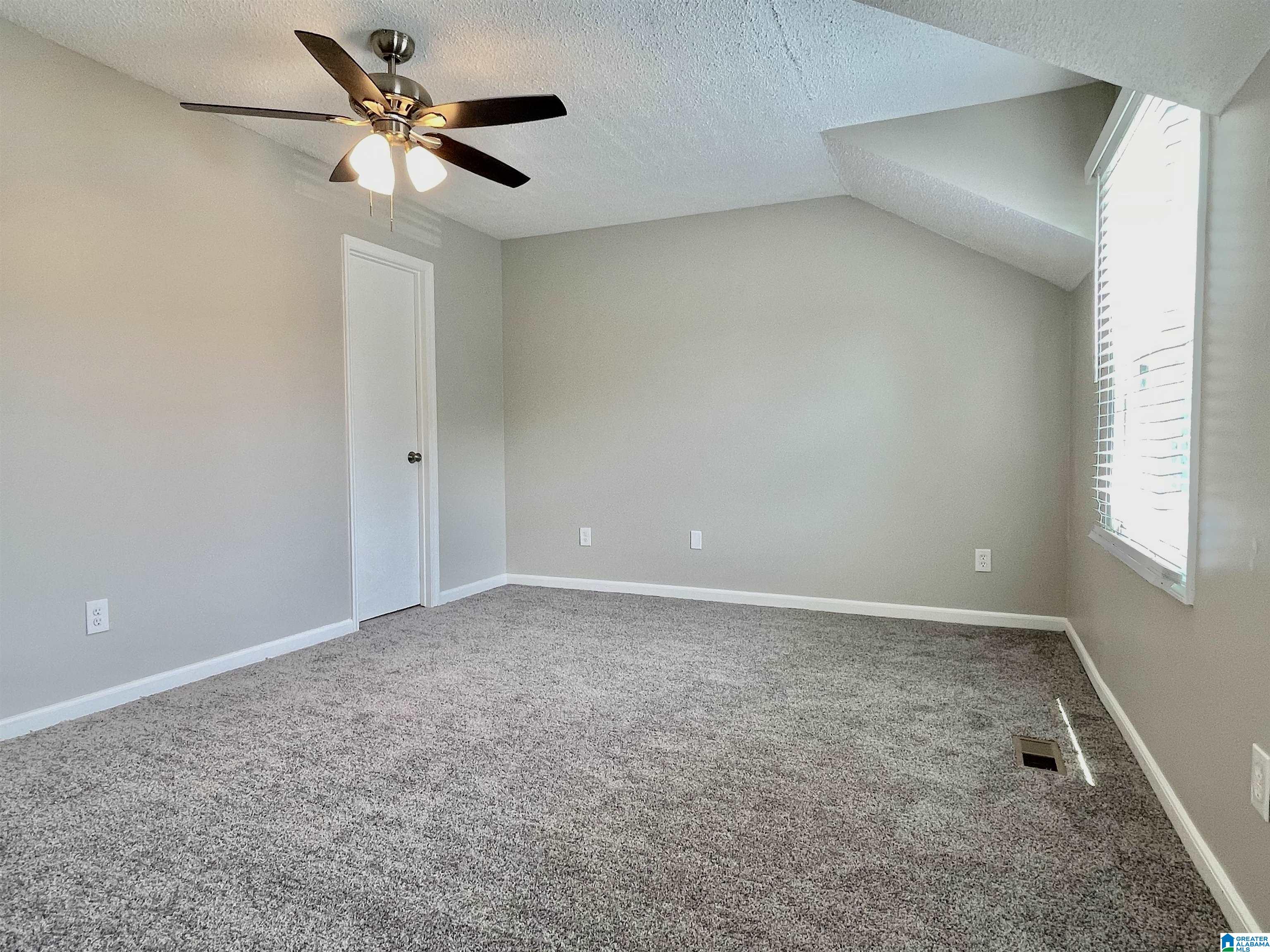602 Cahaba Manor Lane Pelham, AL 35124 - Photo 29 of 38