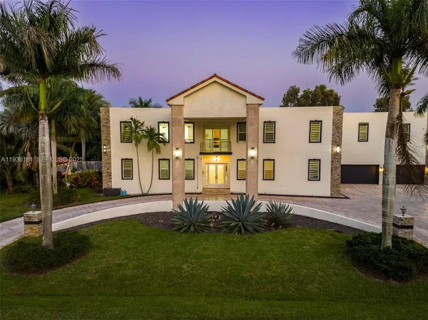 $3,095,000 | 1430 Northwest 114th Avenue, Plantation, FL 33323