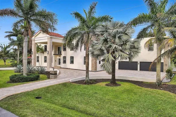$3,095,000 | 1430 Northwest 114th Avenue, Plantation, FL 33323