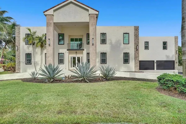 $3,095,000 | 1430 Northwest 114th Avenue, Plantation, FL 33323