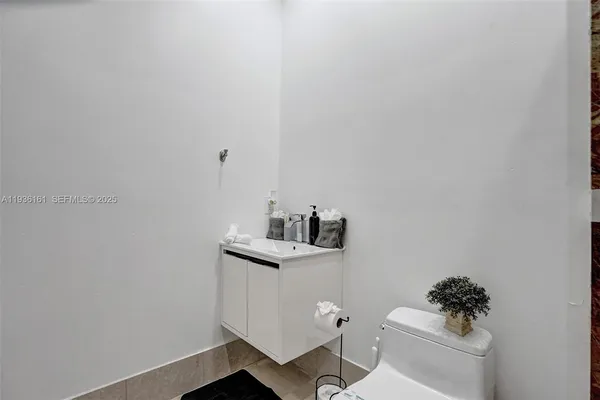 $3,095,000 | 1430 Northwest 114th Avenue, Plantation, FL 33323