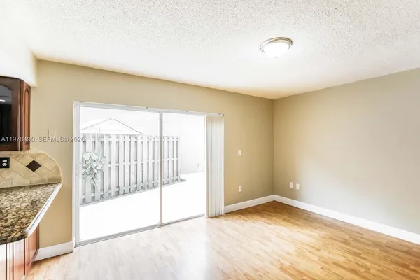 $3,230 | Lake Pointe, Miami, FL 33182