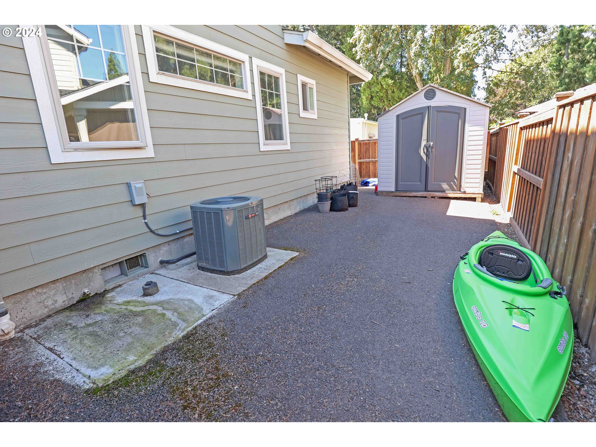 2230 Jeppesen Acres Road Eugene, OR 97401 - Photo 38 of 39 a backyard of a house with seating space
