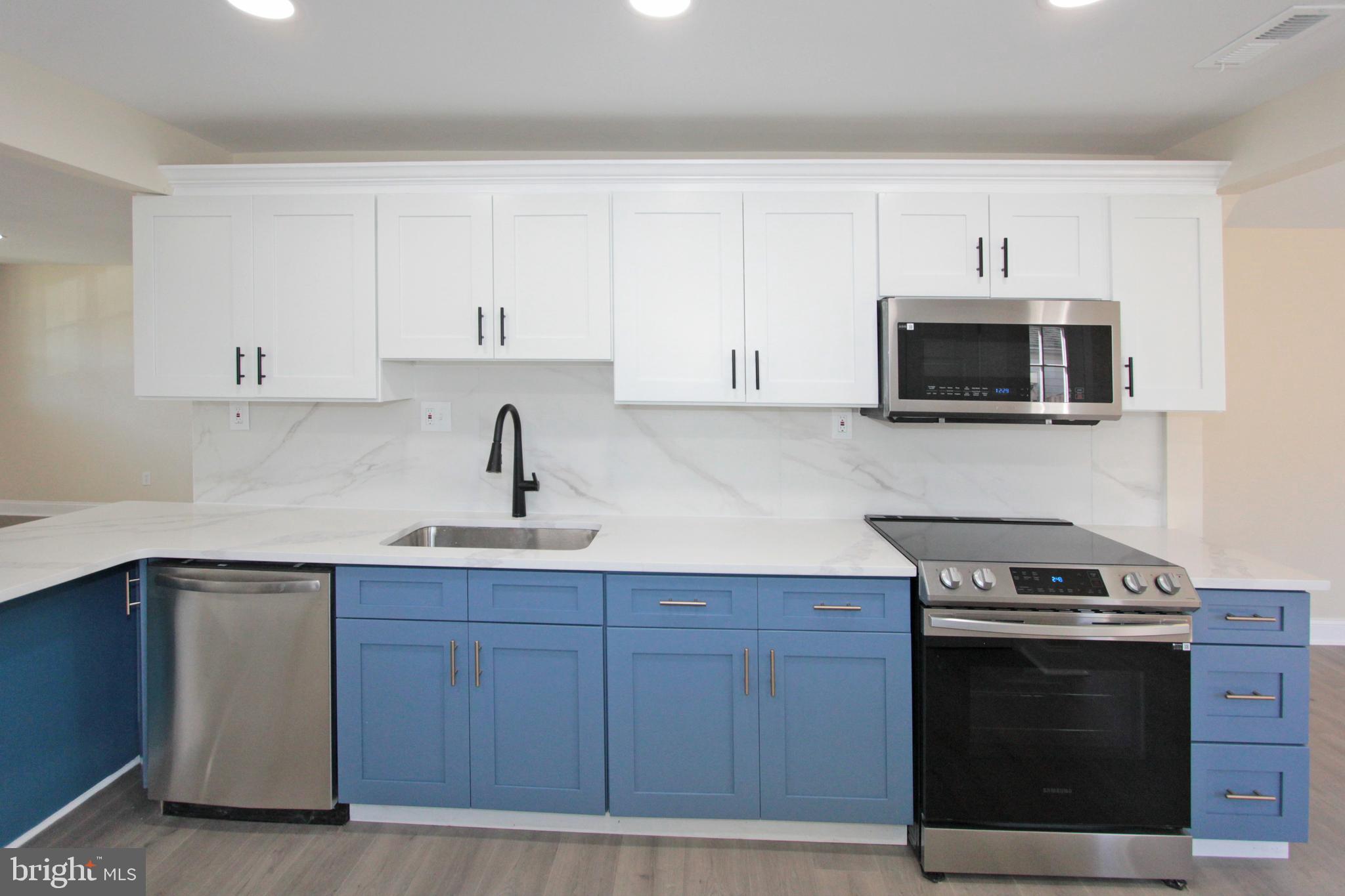 231 Dumont Road Wilmington, DE 19804 - Photo 8 of 21 KITCHEN
