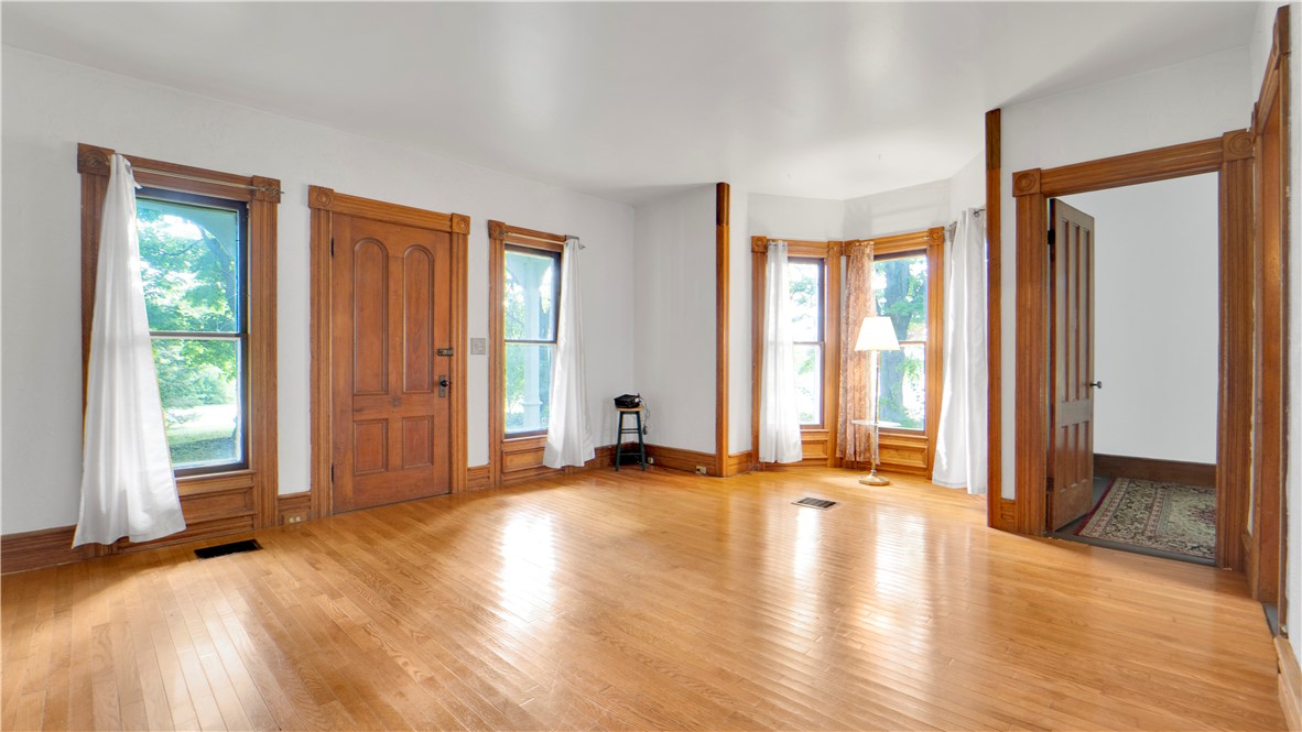 316 Gray Road Middlesex, NY 14544 - Photo 15 of 44