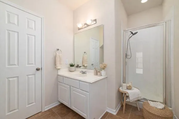 $2,600 | 18315 Grove Brook Lane, Cypress, TX 77429