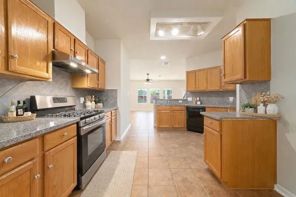 $2,600 | 18315 Grove Brook Lane, Cypress, TX 77429
