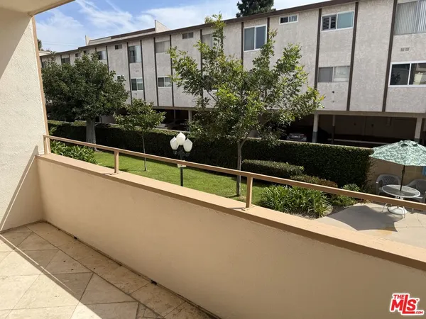 $399,000 | 25921 Oak Street, Unit 107, Lomita, CA 90717