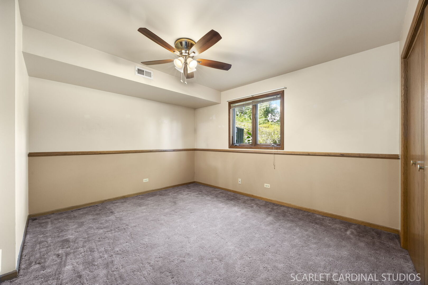 8214 45th Street Lyons, IL 60534 - Photo 15 of 24 a view of an empty room with a window