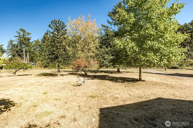 $600,000 | 1085 Harrison Street, Oak Harbor, WA 98277