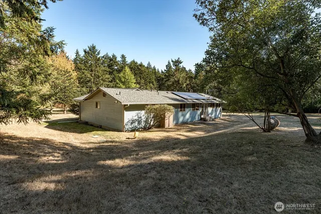 $600,000 | 1085 Harrison Street, Oak Harbor, WA 98277