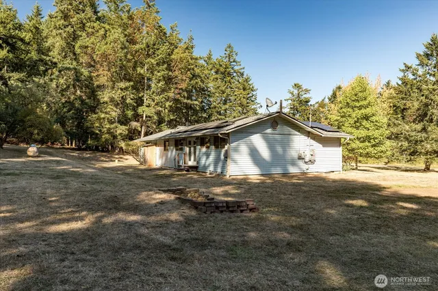 $600,000 | 1085 Harrison Street, Oak Harbor, WA 98277