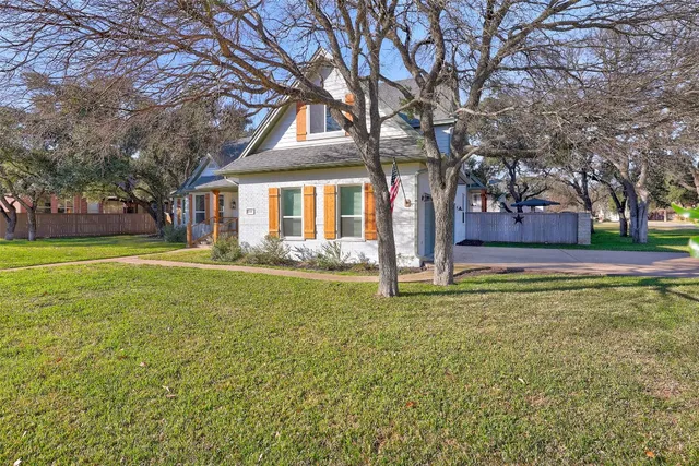a house view with outdoor space