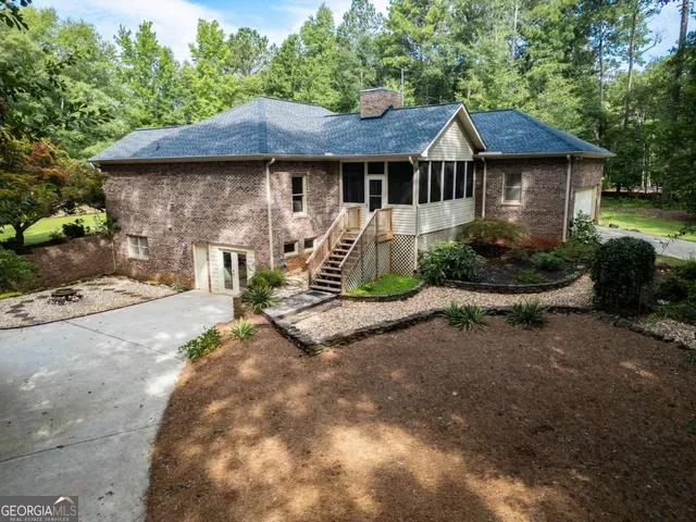$644,999 | 534 Harbour Shores Drive, Jackson, GA 30233