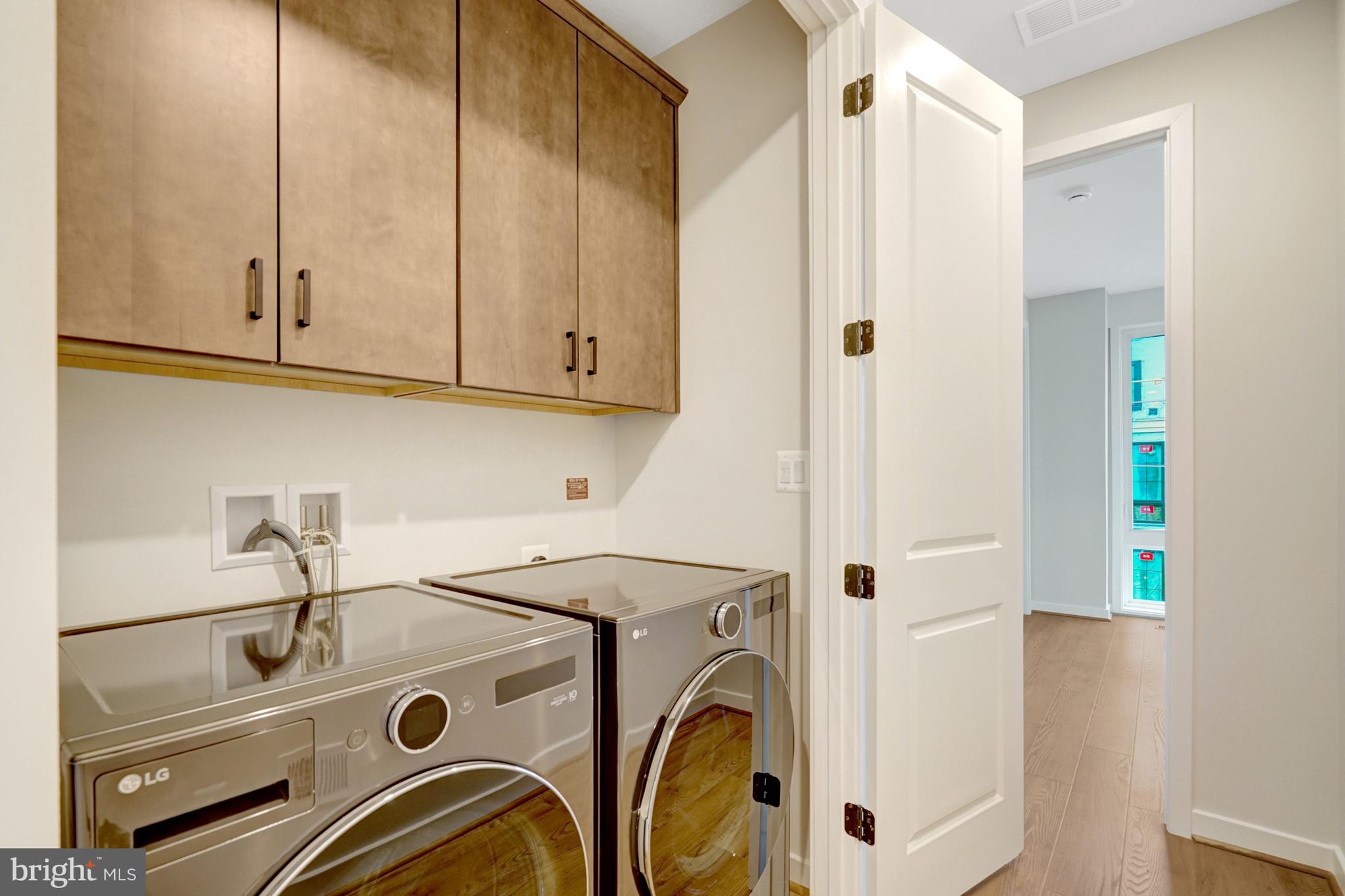 2605 Fall Line Street Alexandria, VA 22301 - Photo 53 of 71 a utility room with dryer and washer