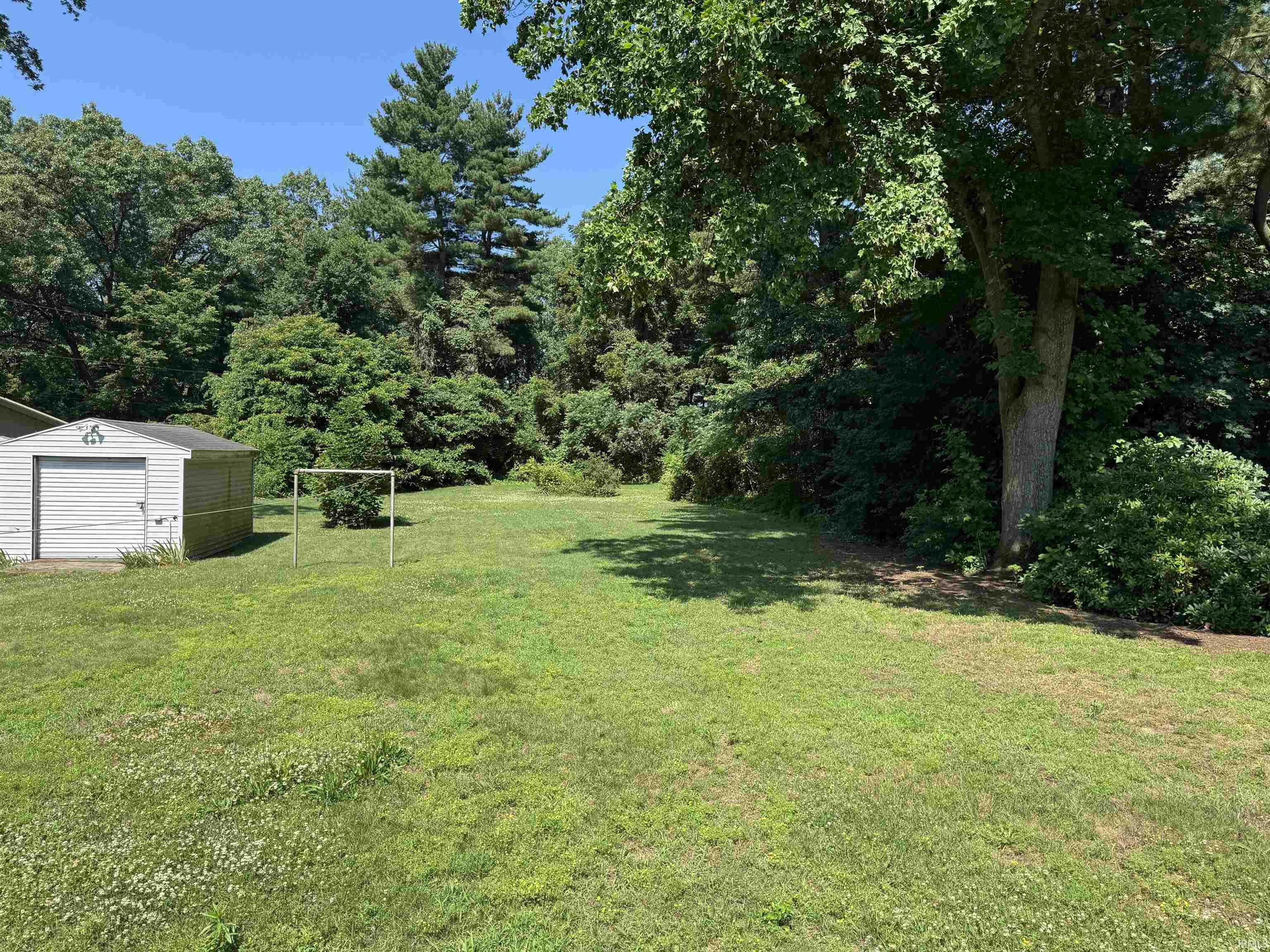 55105 Country Club Road South Bend, IN 46628 - Photo 20 of 21 Gallery Image 20