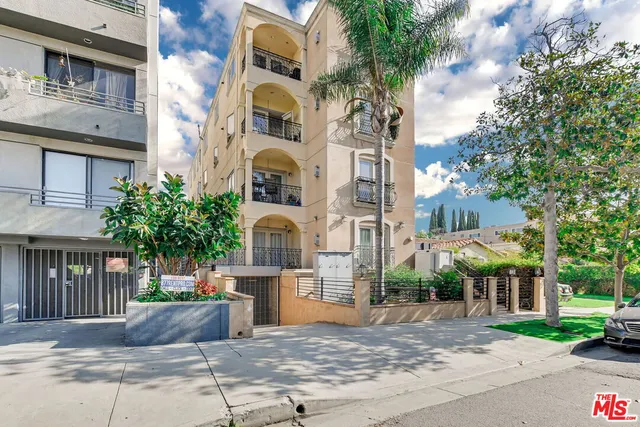 $8,995 | 918 South Wooster Street, Unit 1, Los Angeles, CA 90035