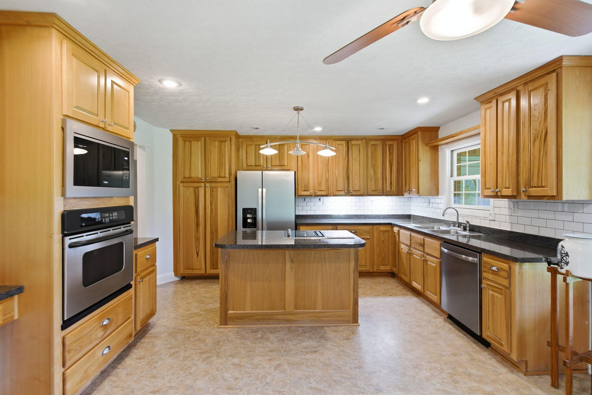 1077 Hammonds Creek Road Lawrenceburg, KY 40342 - Photo 14 of 52 dsc03567