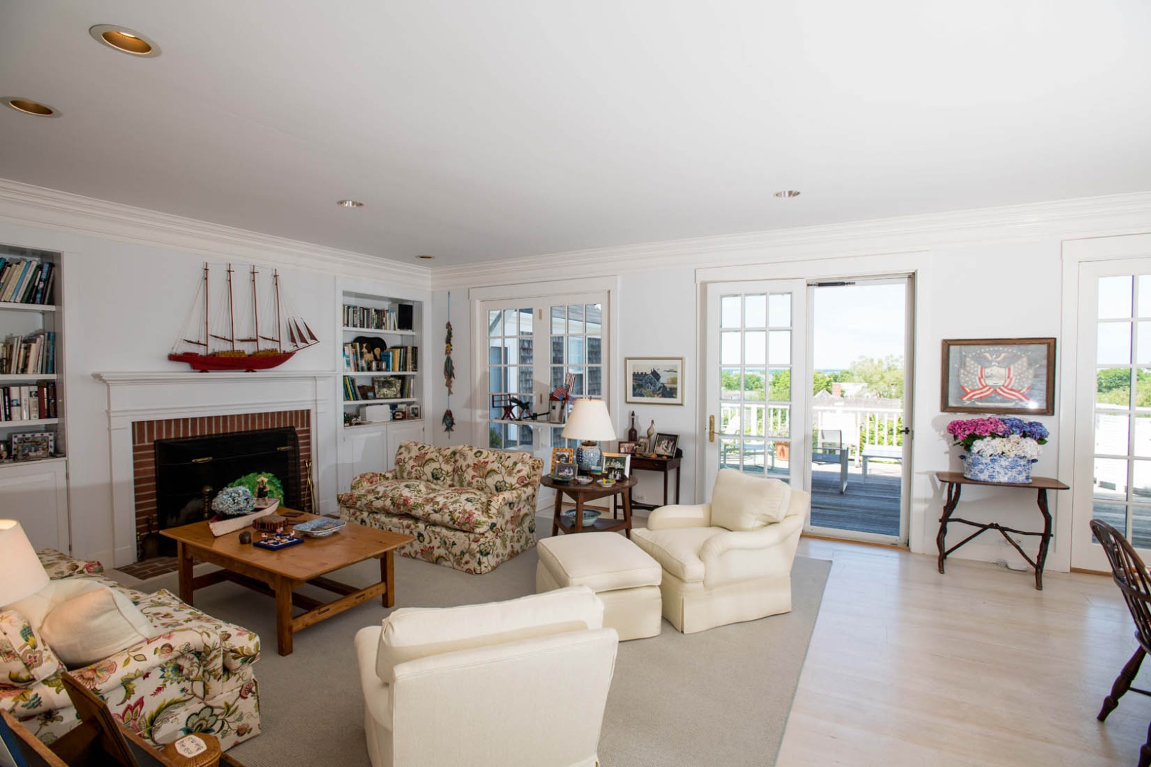 33 Cliff Road Nantucket, MA 02554 - Photo 25 of 84