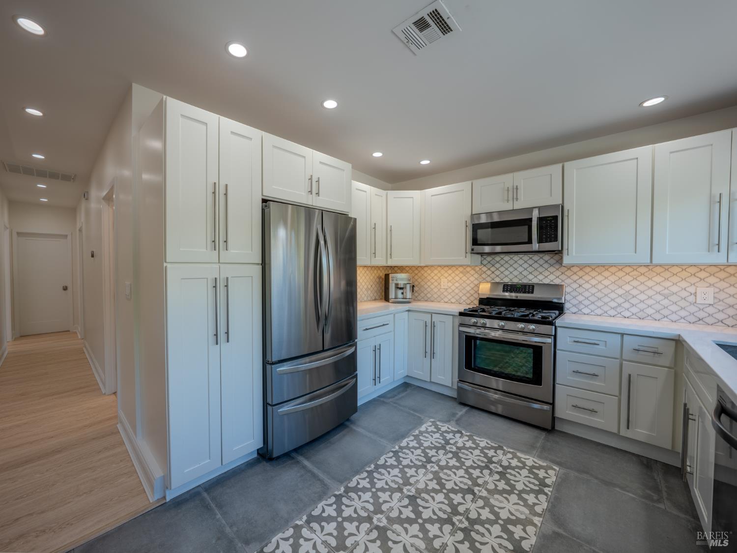 1340 Parsons Drive Santa Rosa, CA 95404 - Photo 4 of 30