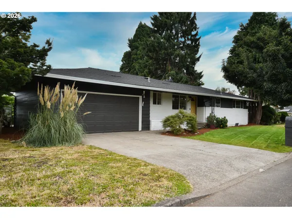 $599,900 | 12509 Northeast Beech Street, Portland, OR 97230