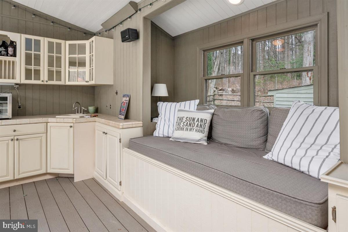 1937 High Ridge Road Annapolis, MD 21409 - Photo 16 of 64 Window seat bench with outdoor ambiance