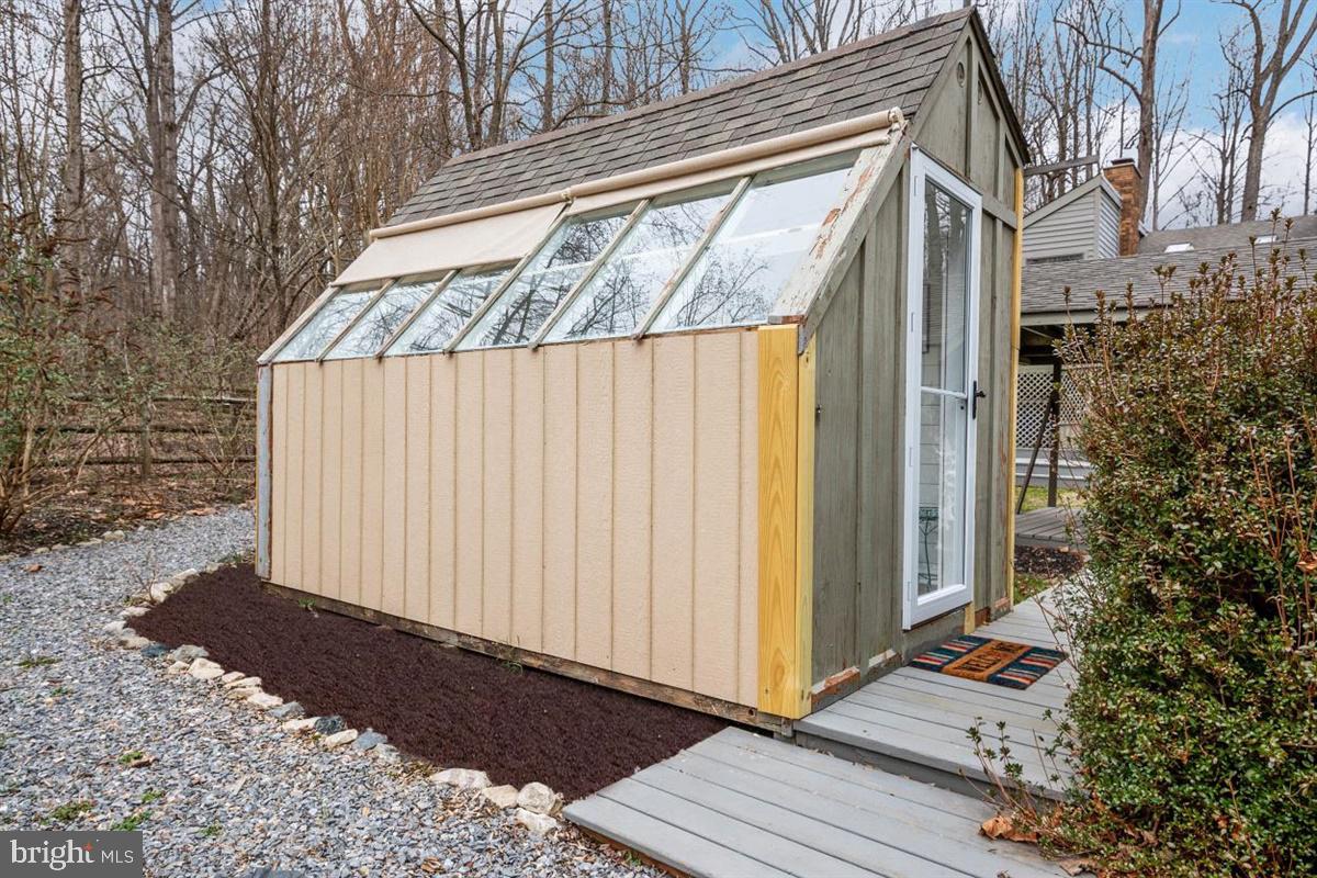 1937 High Ridge Road Annapolis, MD 21409 - Photo 27 of 64 Greenhouse is currently being used as a she-shed