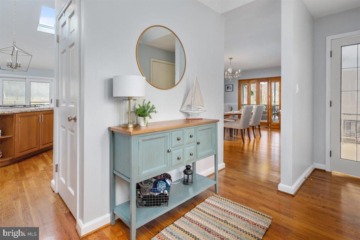1937 High Ridge Road Annapolis, MD 21409 - Photo 5 of 64 Open living concept with formal entry.