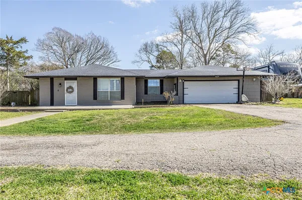 $280,000 | 743 Royal Road, Port Lavaca, TX 77979