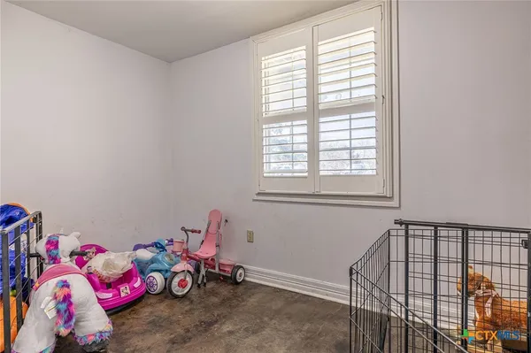 $275,000 | 743 Royal Road, Port Lavaca, TX 77979