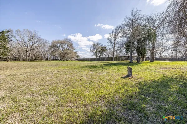 $275,000 | 743 Royal Road, Port Lavaca, TX 77979