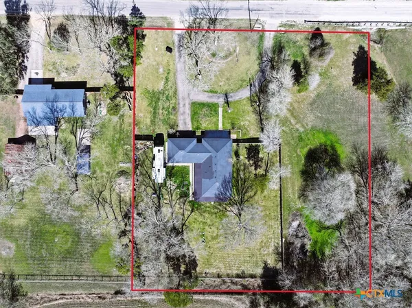 $275,000 | 743 Royal Road, Port Lavaca, TX 77979