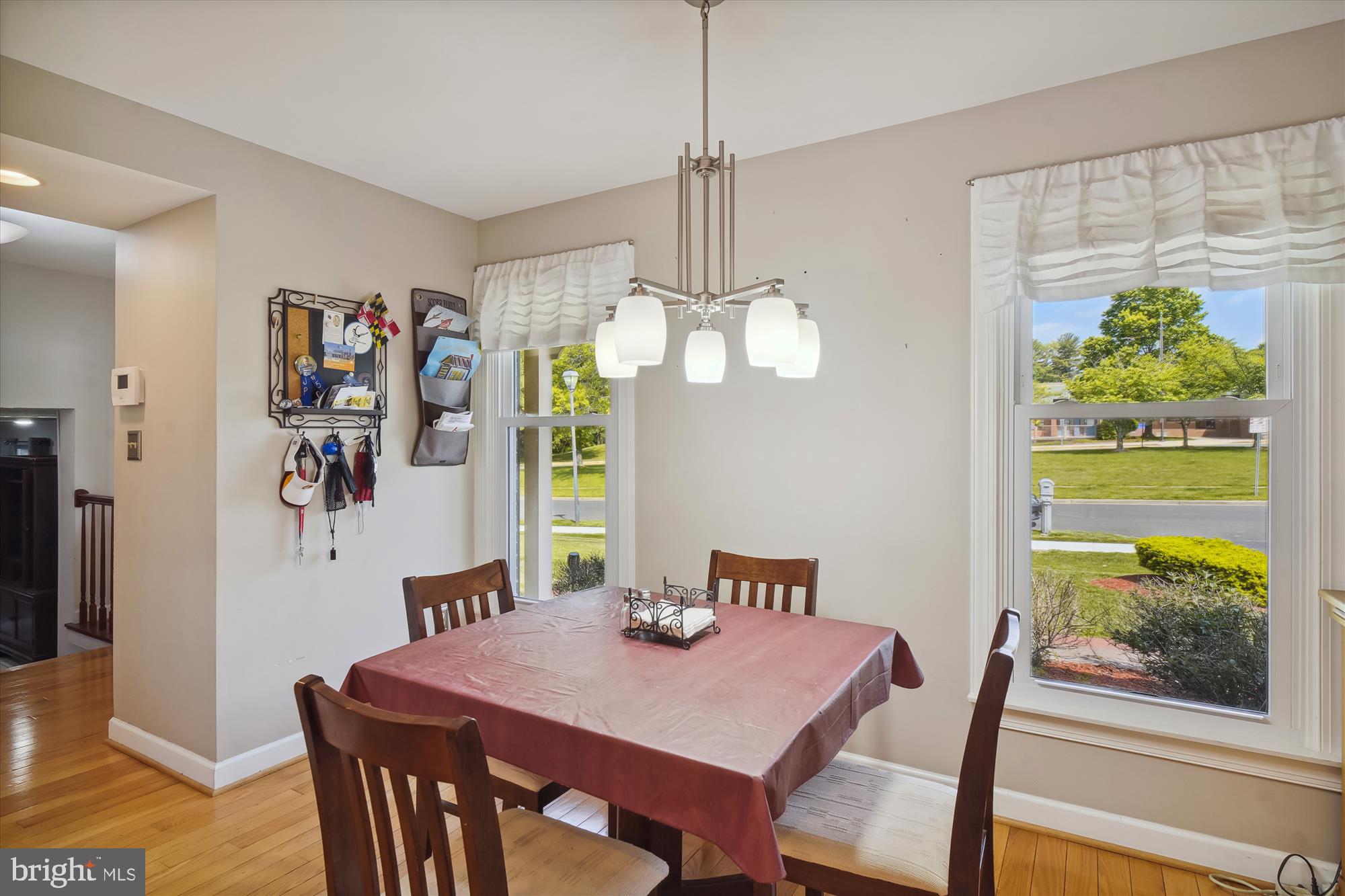 14316 Fairdale Road Silver Spring, MD 20905 - Photo 11 of 30 Kitchen Table Space