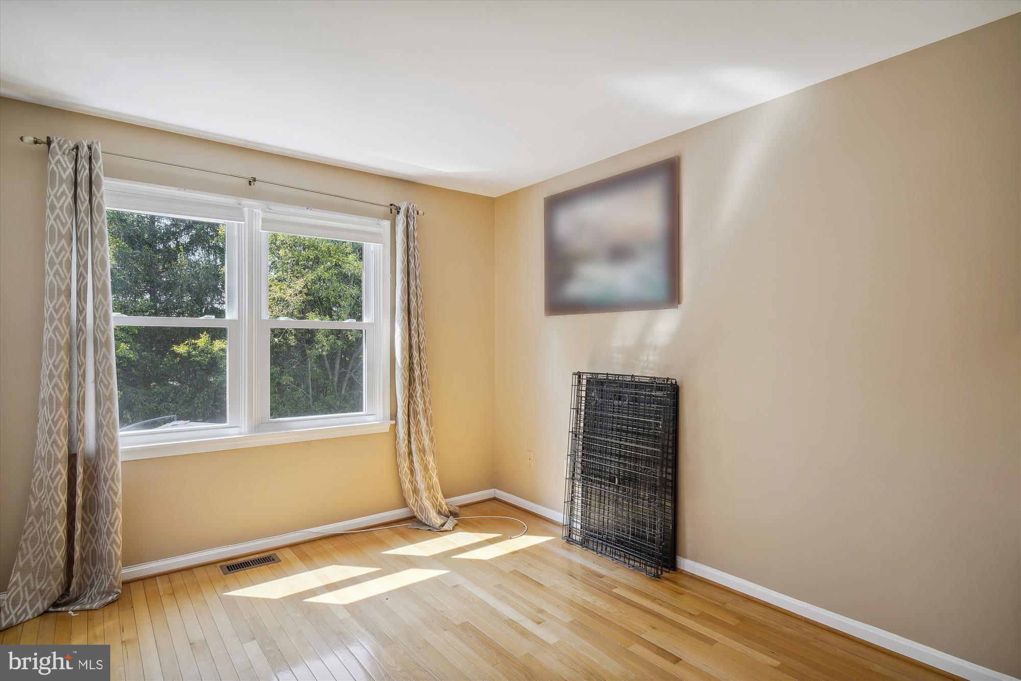 14316 Fairdale Road Silver Spring, MD 20905 - Photo 21 of 30 Bedroom with lots of light.
