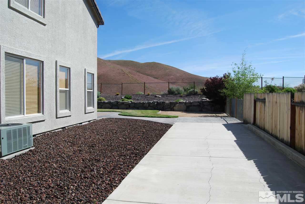 2900 Sandestin Drive Reno, NV 89523 - Photo 2 of 24 a view of backyard with green space