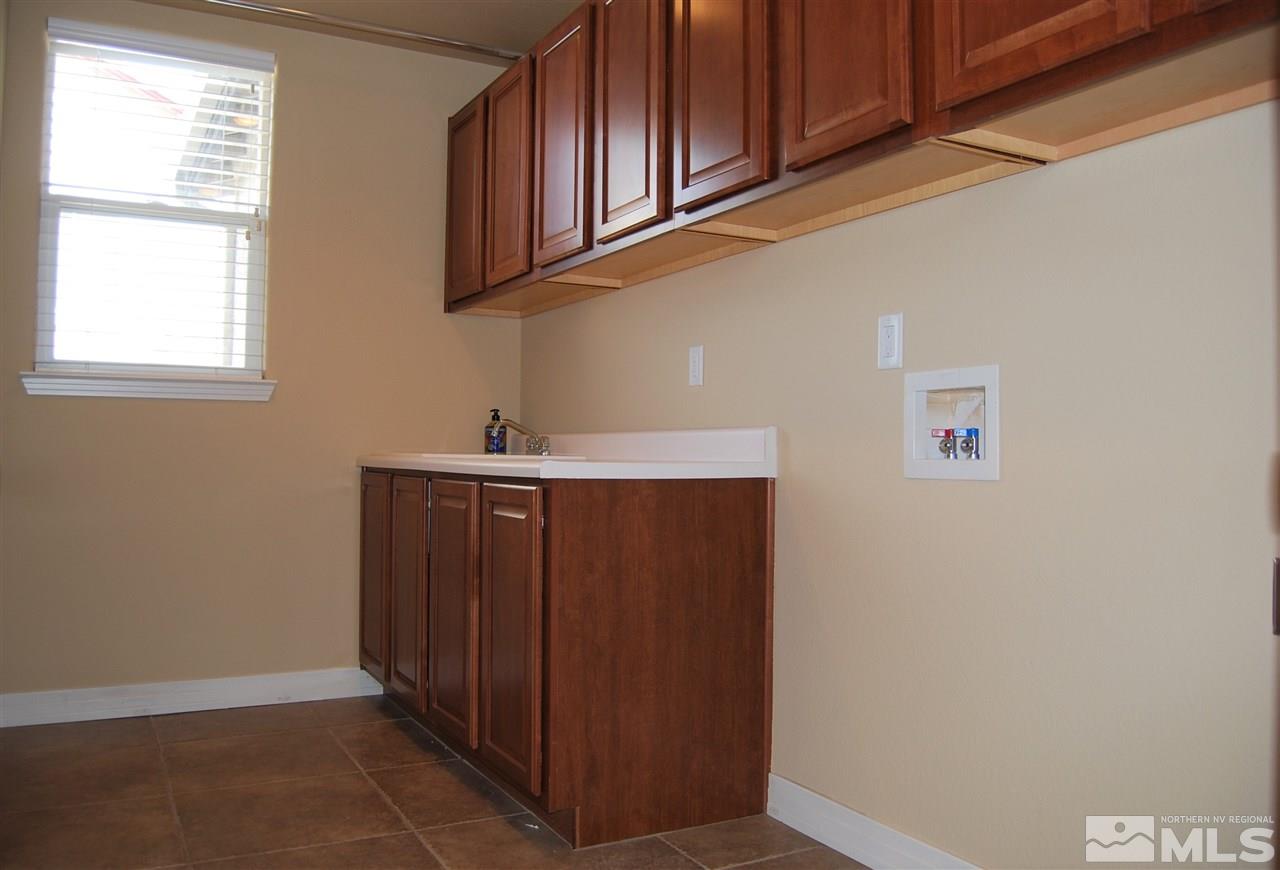 2900 Sandestin Drive Reno, NV 89523 - Photo 24 of 24 a view of kitchen with cabinets