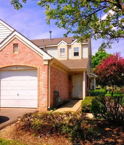 $2,500 | 1934 Heron Avenue, Unit D, Schaumburg, IL 60193