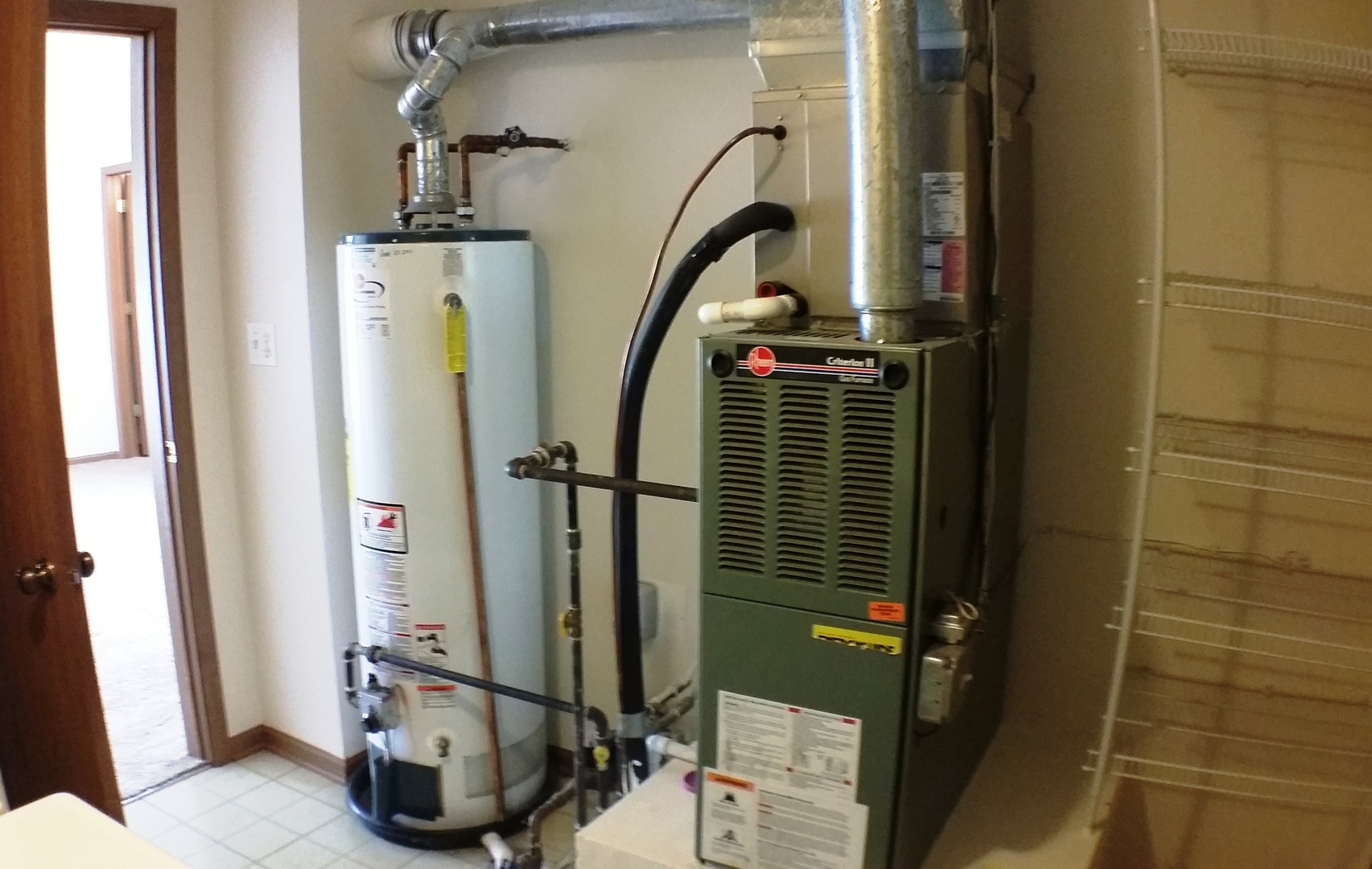 1934 Heron Avenue, Unit D Schaumburg, IL 60193 - Photo 16 of 20 a bathroom with a sink and mirror