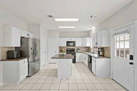 $340,000 | 16114 Kintyre Point Road, Houston, TX 77095