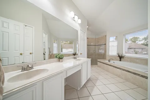 $340,000 | 16114 Kintyre Point Road, Houston, TX 77095